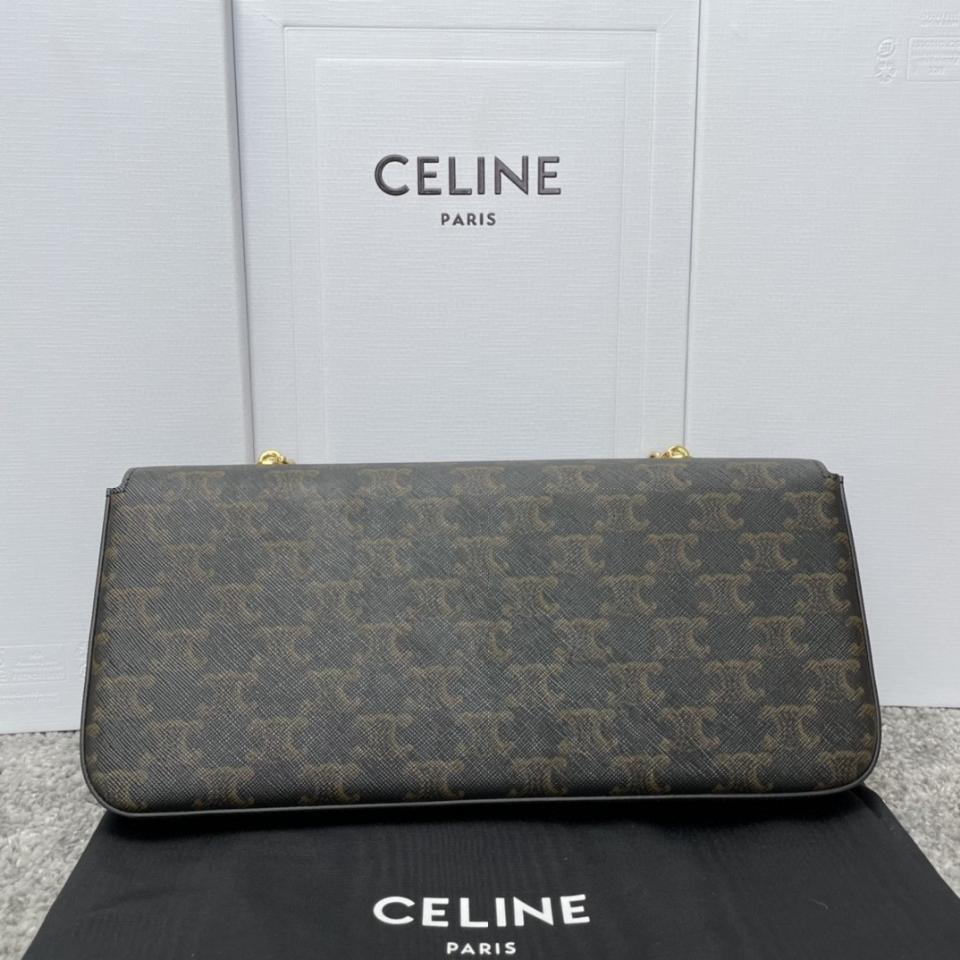 CELINE CHAIN SHOULDER BAG  IN TRIOMPHE CANVAS 
Tan 197412-duoc-ban-tai-Hvip Bags & Accessories