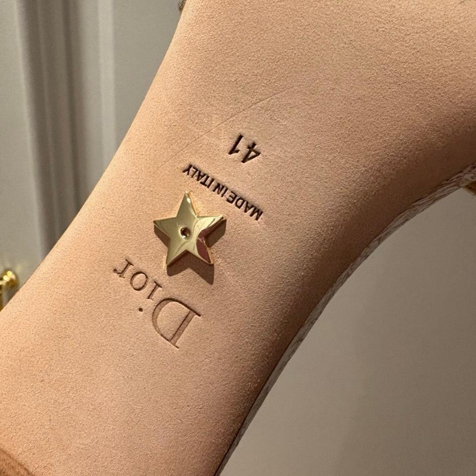 Dior Dway Heeled Slide  Cotton Embroidered with Metallic Thread and Gold- Tone Millefiori Unicorn Motif KCQ902UEL_S62K-duoc-ban-tai-HVIP Shoes & Clothes