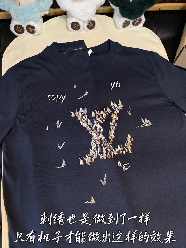 Louis Vuitton 1AHW60
Embroidered Cotton T-Shirt Sao chép-duoc-ban-tai-HVIP Shoes & Clothes