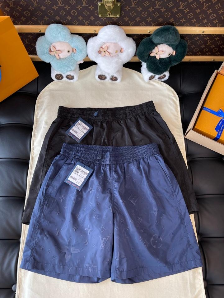 Louis Vuitton 1A7Y0P
Signature Swim Board Shorts blue-duoc-ban-tai-HVIP Shoes & Clothes