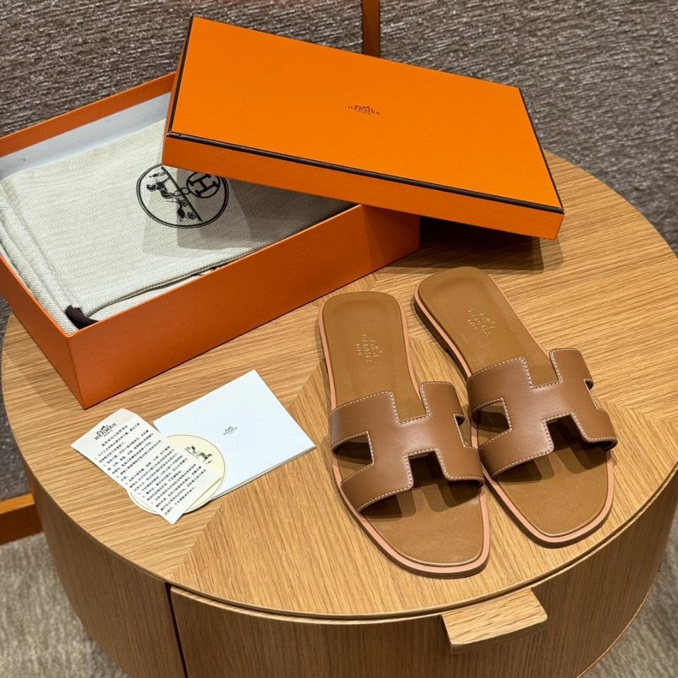 Hermès Oran sandal rouge gold (full) swift (box) H021056Z h1-duoc-ban-tai-HVIP Shoes & Clothes