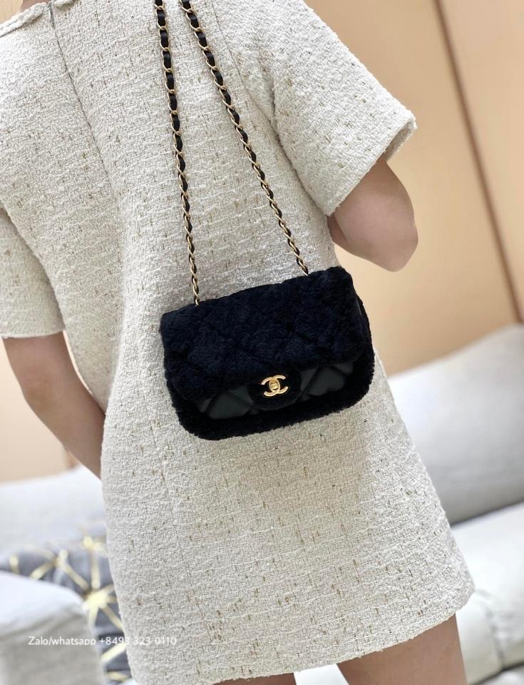 Chanel MINI FLAP BAG
 
Shearling Lambskin & Gold-Tone Metal 
Black AS5148 /AS5149 Ch3 -duoc-ban-tai-Hvip Bags & Accessories