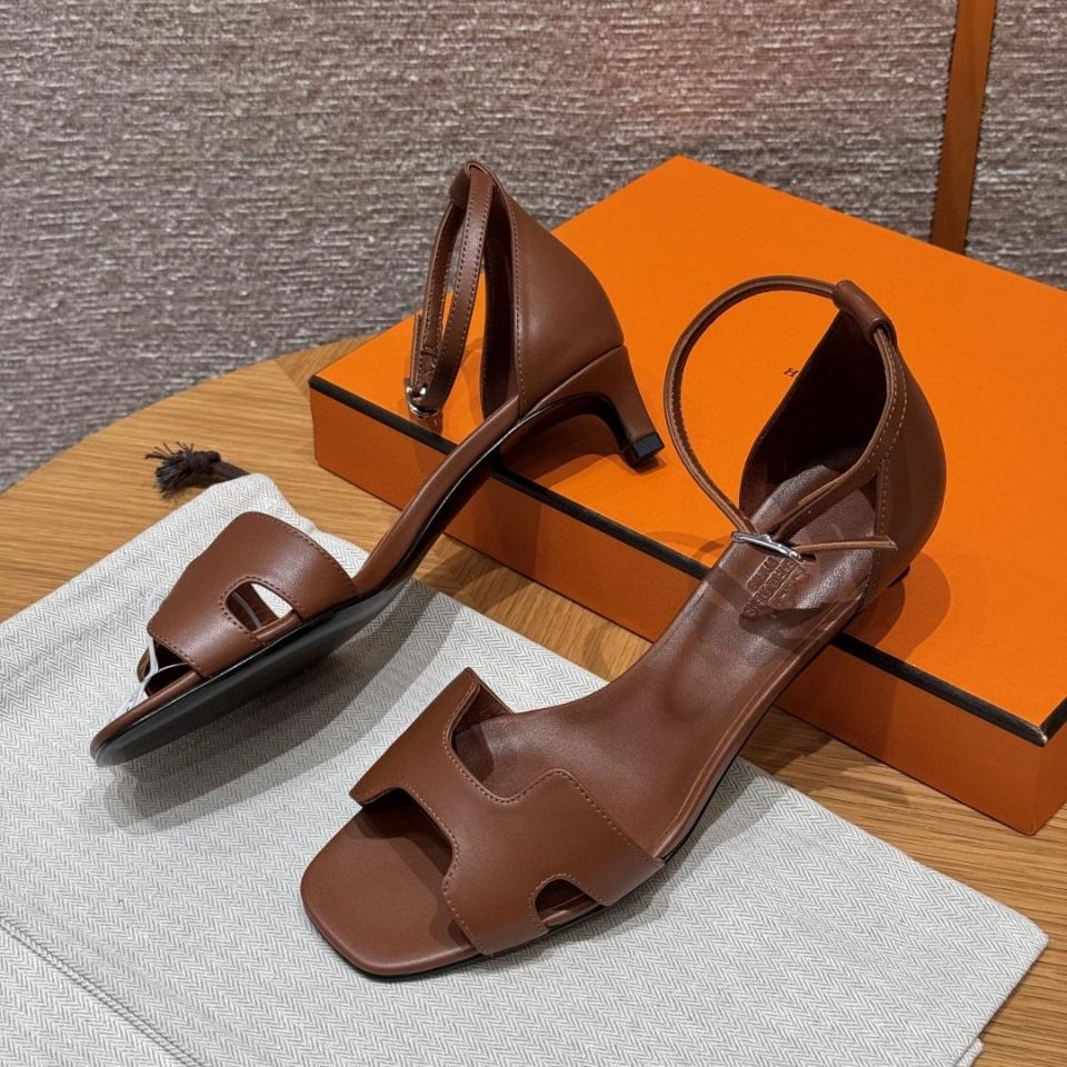 Hermès Joy 40 sandal gold H242115Z 20350-duoc-ban-tai-HVIP Shoes & Clothes