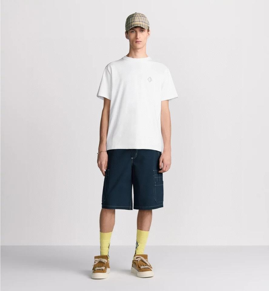 Dior CD Diamond T-Shirt, Relaxed Fit
White Cotton Jersey
593J696A0554_C080 1-duoc-ban-tai-HVIP Shoes & Clothes