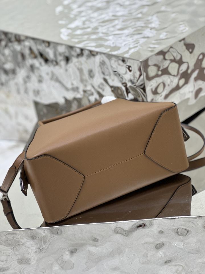 Prada 
Medium leather Prada Supernova handbag 1BA365 Cognac-duoc-ban-tai-Hvip Bags & Accessories
