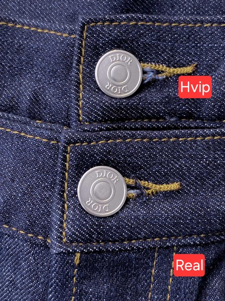 Dior Slim-Fit Dior Oblique Jeans
Blue Raw Cotton Denim
 193DS00C298X_C586-duoc-ban-tai-HVIP Shoes & Clothes