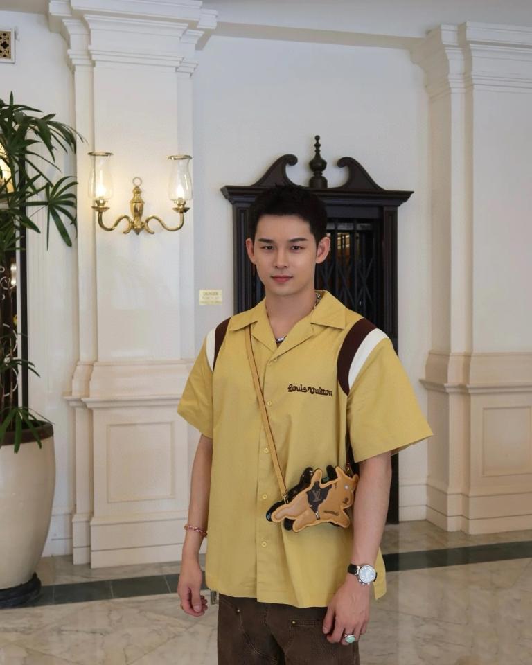 Louis Vuitton Embroidered Short-Sleeved Cotton Bowling Shirt 1AFQ14-duoc-ban-tai-HVIP Shoes & Clothes