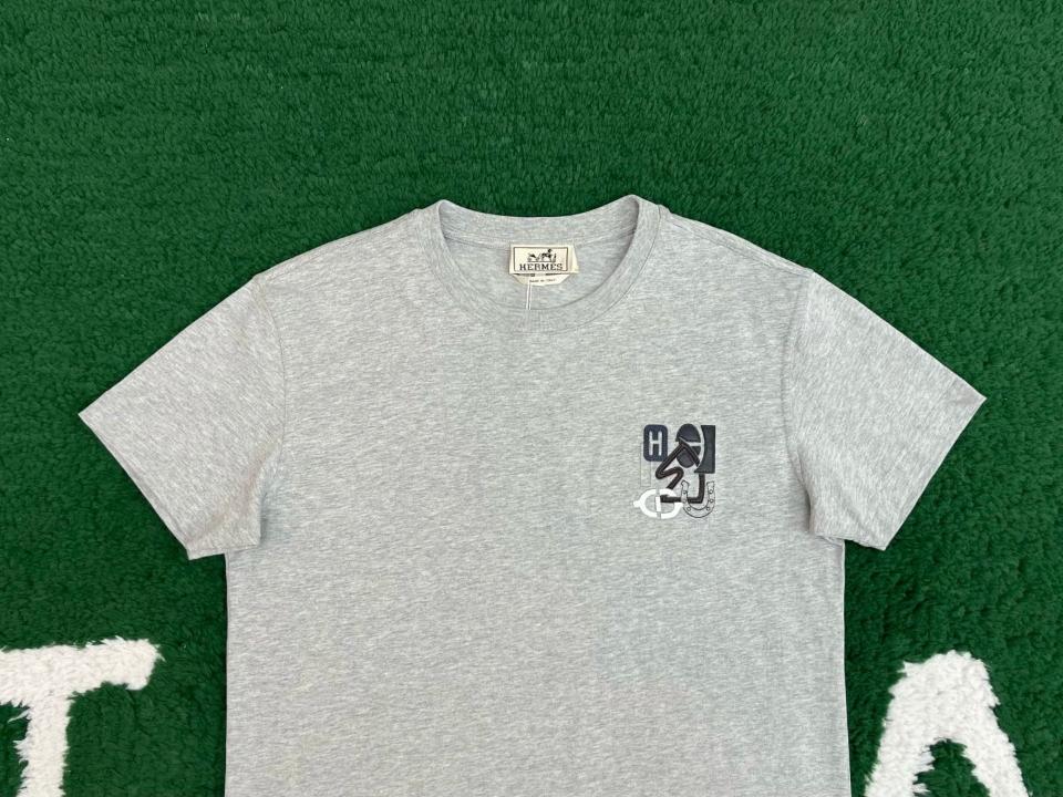 Hermès "H Puzzle" t-shirt with leather detail grey H555500-duoc-ban-tai-HVIP Shoes & Clothes
