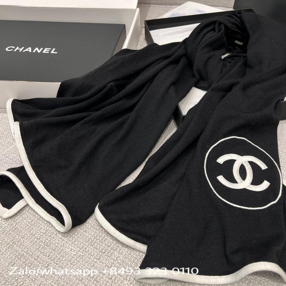 Chanel scarf cashmere in black A52032 X01249 K4 -duoc-ban-tai-Hvip Bags & Accessories