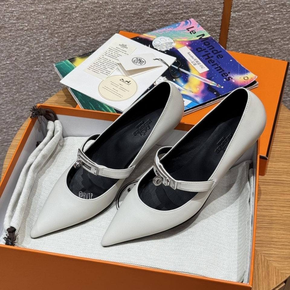 Hermès Kiara 40 pump gris Clair H251007Z-duoc-ban-tai-HVIP Shoes & Clothes
