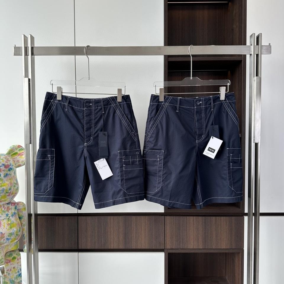 Dior CD Diamond Bermuda Shorts
Navy Blue Cotton Twill
 593D182A3011_C540-duoc-ban-tai-HVIP Shoes & Clothes
