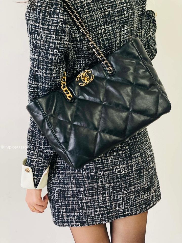 Chanel 19 tote shopping bag T1-duoc-ban-tai-Hvip Bags & Accessories
