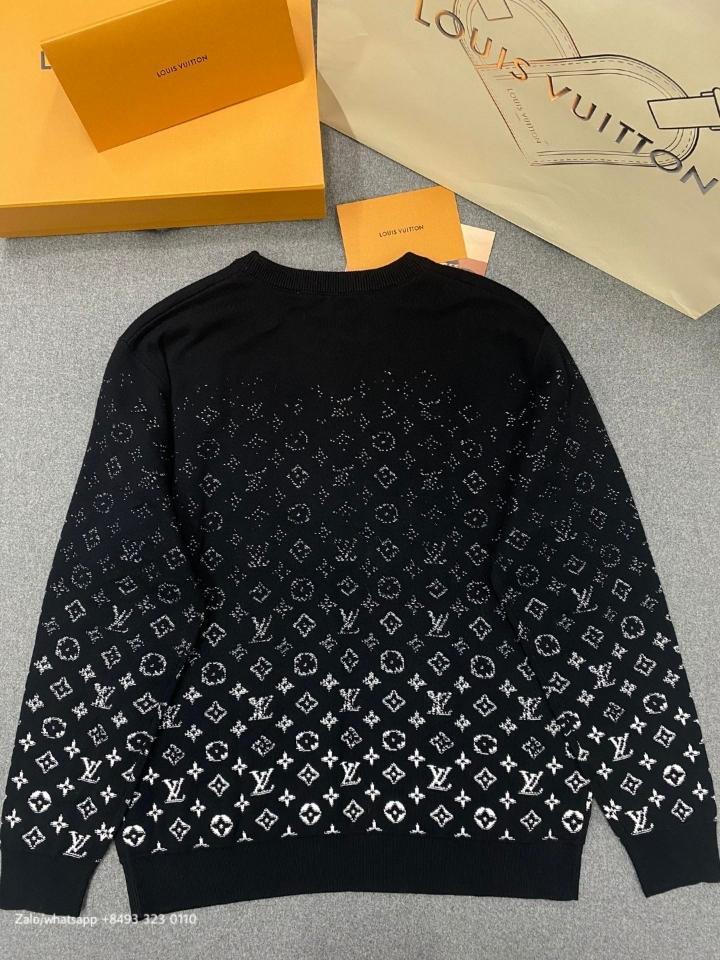 Louis Vuitton 1AFAPX

LV Ski

Gradient Cotton Crewneck

Tur-duoc-ban-tai-Hvip Bags & Accessories