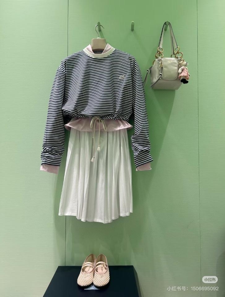 Prada Long-sleeved striped jersey T-shirt 34675R_16ZU_F0008_S_OOO-duoc-ban-tai-HVIP Shoes & Clothes