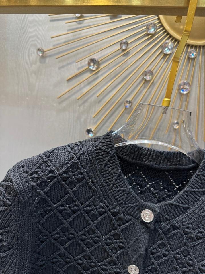 Chanel black cardigan -duoc-ban-tai-HVIP Shoes & Clothes