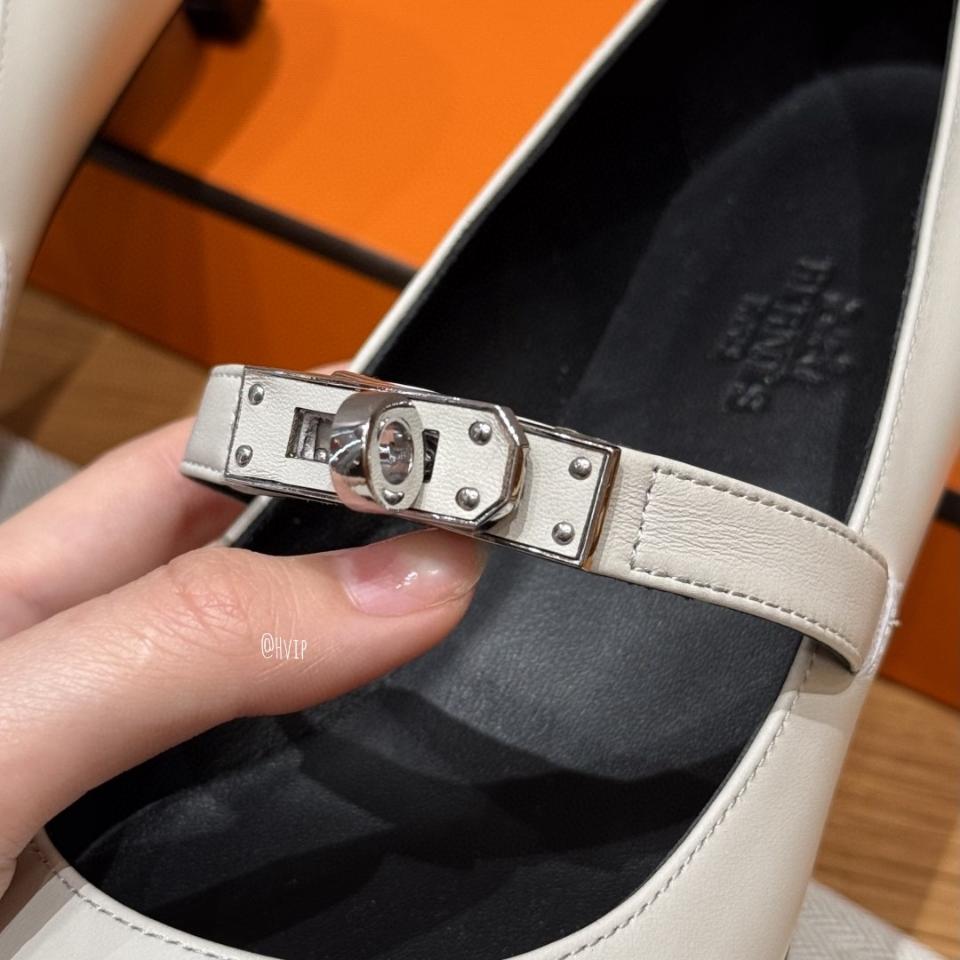 Hermès Kiara 40 pump gris Clair H251007Z-duoc-ban-tai-HVIP Shoes & Clothes