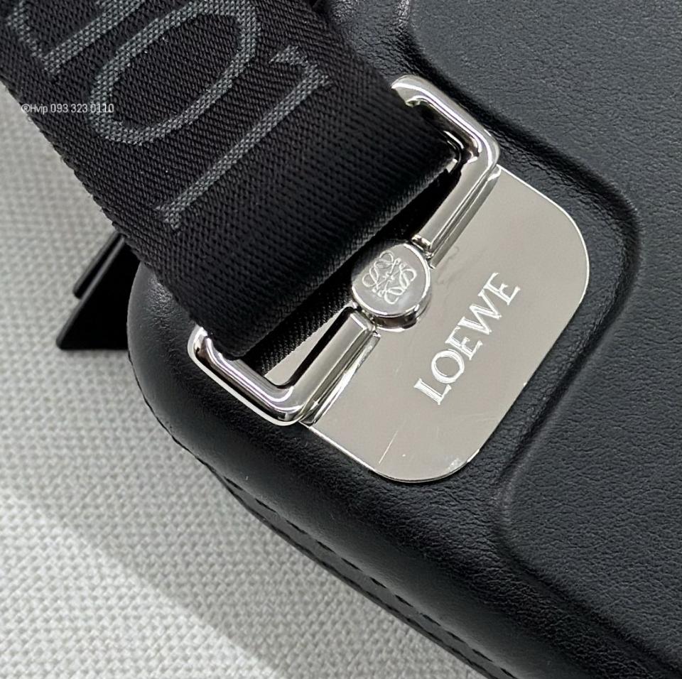 Loewe Molded Sling in smooth calfskin B987W42X07 black Lw1-duoc-ban-tai-Hvip Bags & Accessories