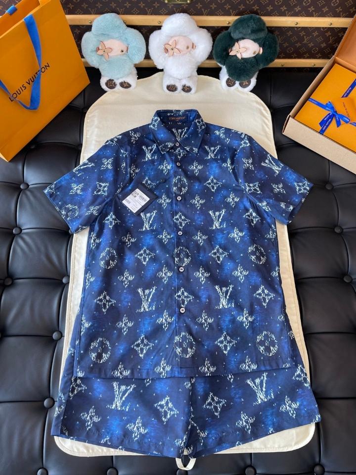 Louis Vuitton 1AHVTY
Printed Monogram Short-Sleeved Shirt 2-duoc-ban-tai-HVIP Shoes & Clothes