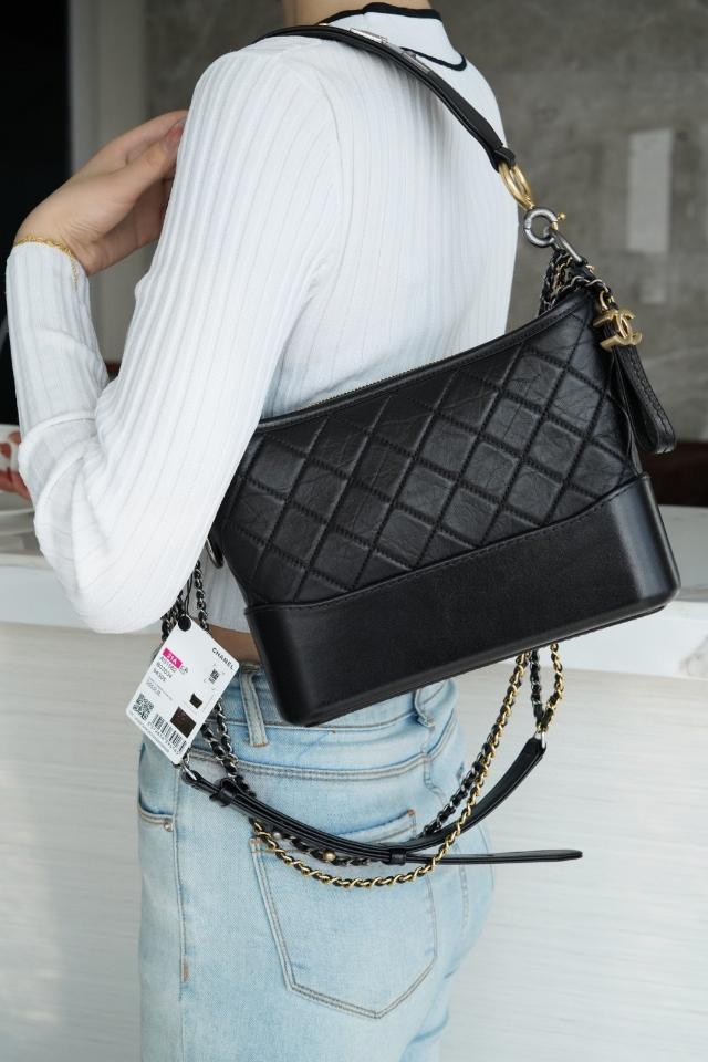 Chanel Gabrielle Aged Calf Black As1582 Ch6-duoc-ban-tai-Hvip Bags & Accessories