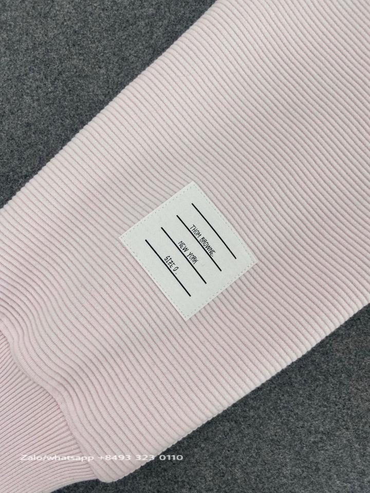 Thom Browne LIGHT PINK COTTON OTTOMAN RIB 4-BAR SWEATPANT

MJQ140A08138680 tur-duoc-ban-tai-Hvip Bags & Accessories