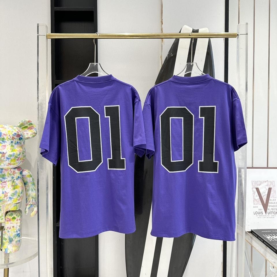 Balenciaga MEN'S BASKETBALL SERIES - OVERSIZED T-SHIRT IN OFF WHITE Na1 -duoc-ban-tai-Hvip Bags & Accessories