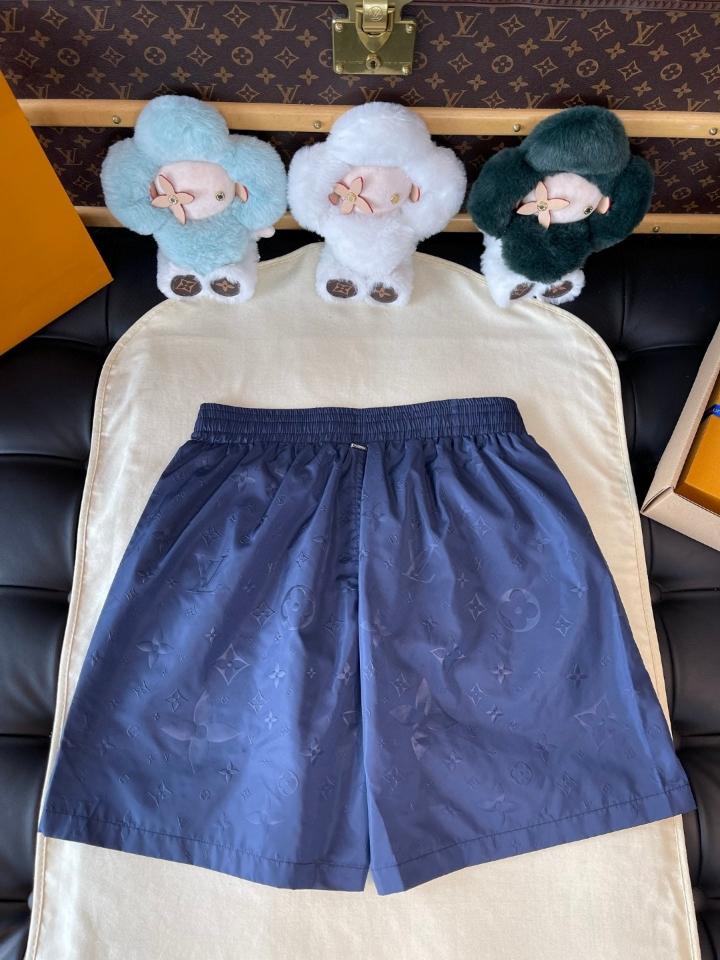 Louis Vuitton 1A7Y0P
Signature Swim Board Shorts blue-duoc-ban-tai-HVIP Shoes & Clothes