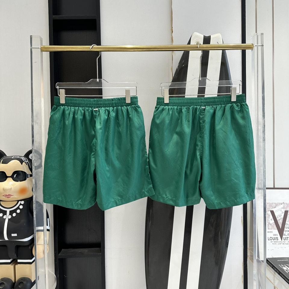 Louis Vuitton 1AFQ75
Monogram Nylon Swim Board Shorts green -duoc-ban-tai-HVIP Shoes & Clothes