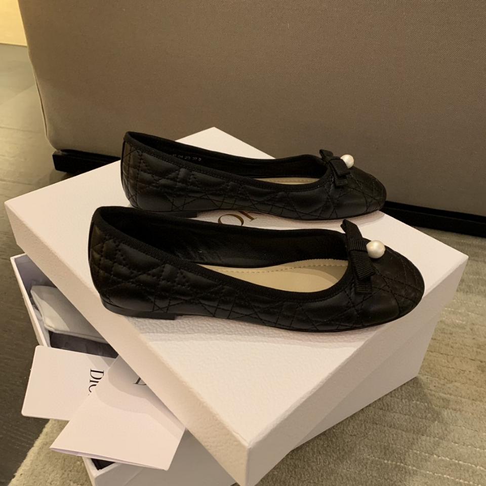 Dior Ballet Flat
Black Quilted Cannage Calfskin
 KDB877CQC DS -duoc-ban-tai-Hvip Bags & Accessories