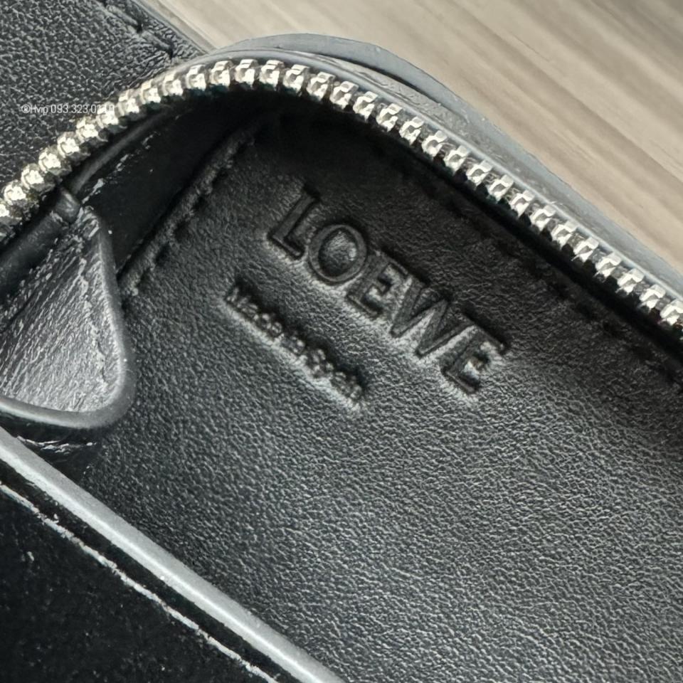 Loewe Molded Sling in smooth calfskin B987W42X07 black Lw1-duoc-ban-tai-Hvip Bags & Accessories