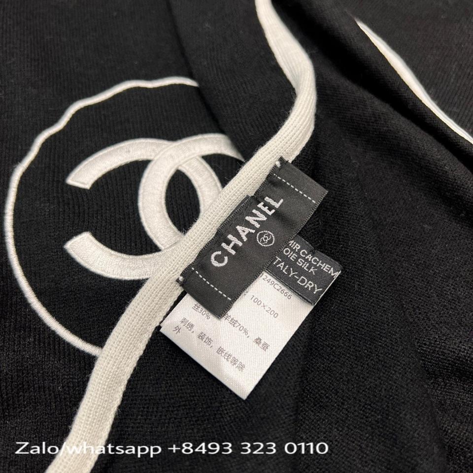 Chanel scarf cashmere in black A52032 X01249 K4 -duoc-ban-tai-Hvip Bags & Accessories