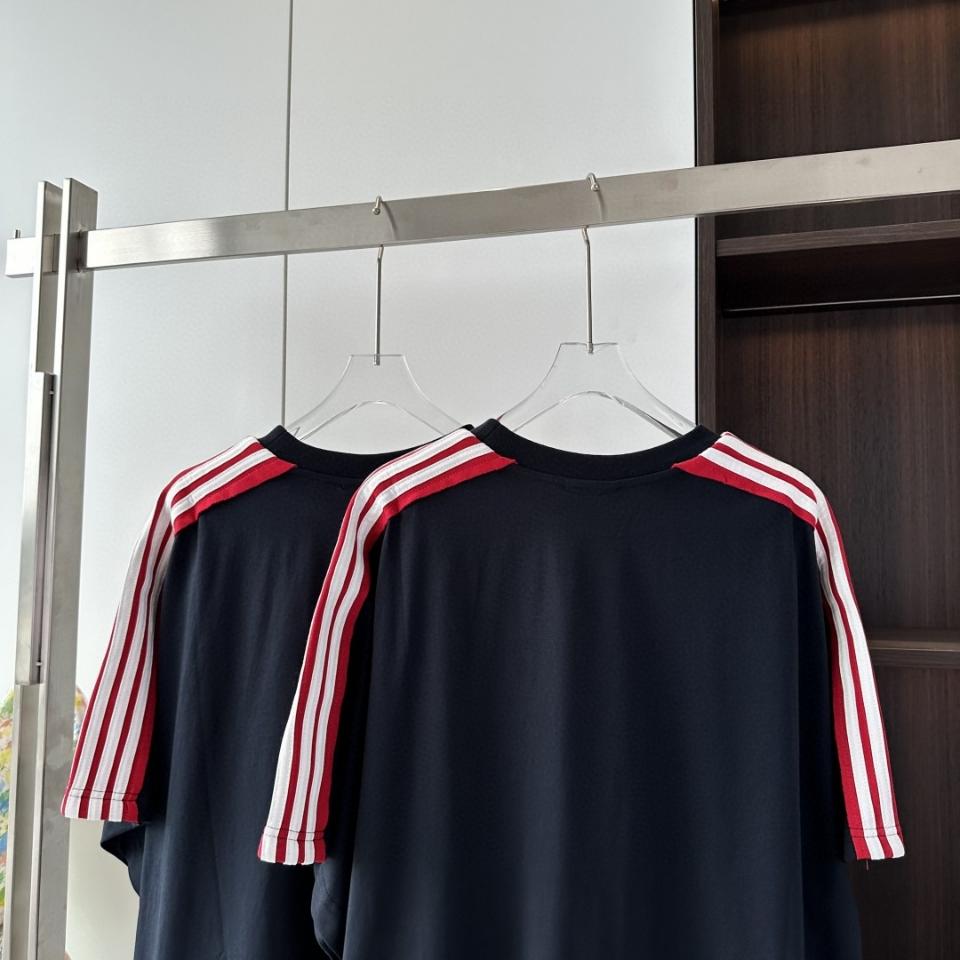 Balenciaga Unity Sports Icon Oversized T-shirt in Faded Black/white-duoc-ban-tai-HVIP Shoes & Clothes