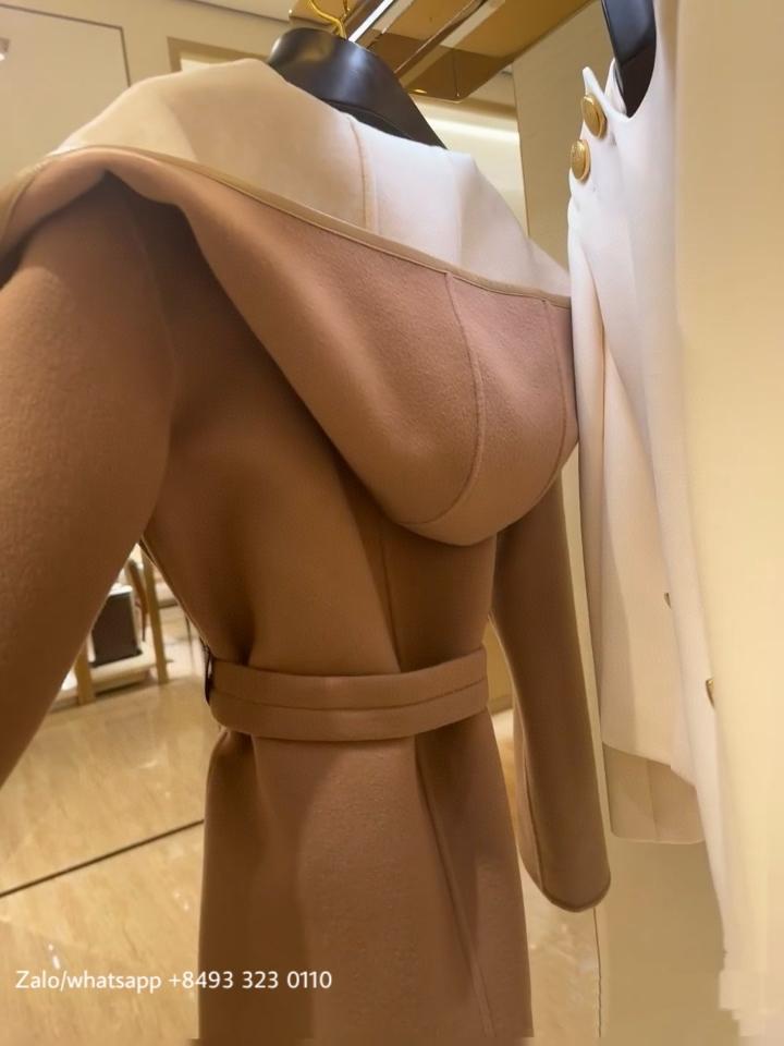 Louis Vuitton 1AFSKE
Reversible Signature Short Hooded Wrap Coat V3-duoc-ban-tai-Hvip Bags & Accessories