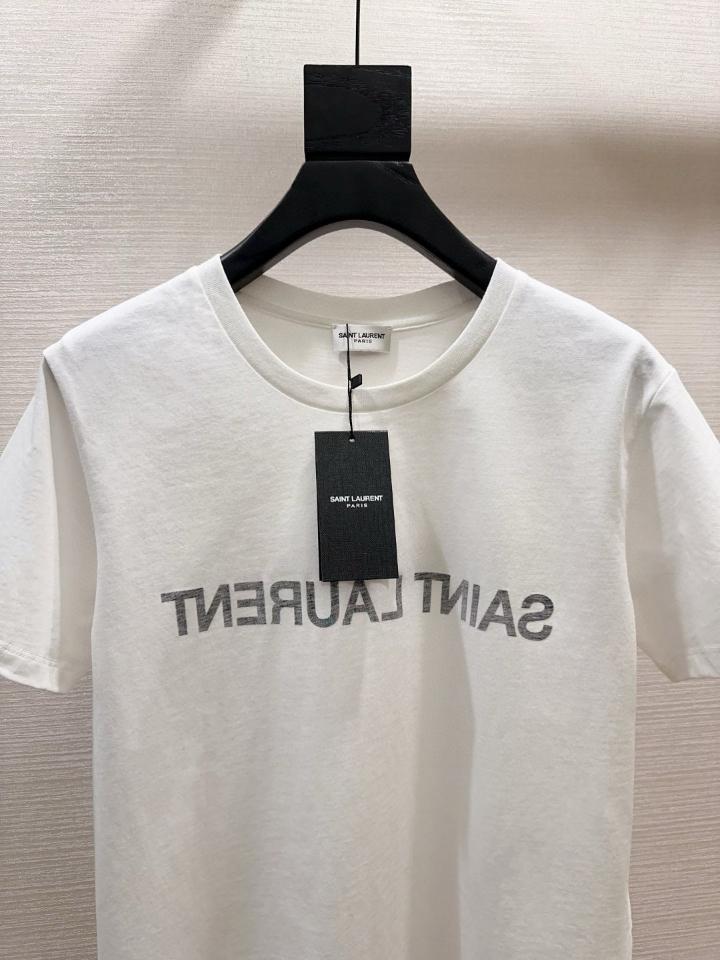 Ysl Saint laurent reverse t-shirt
NATUREL ET NOIR-duoc-ban-tai-HVIP Shoes & Clothes