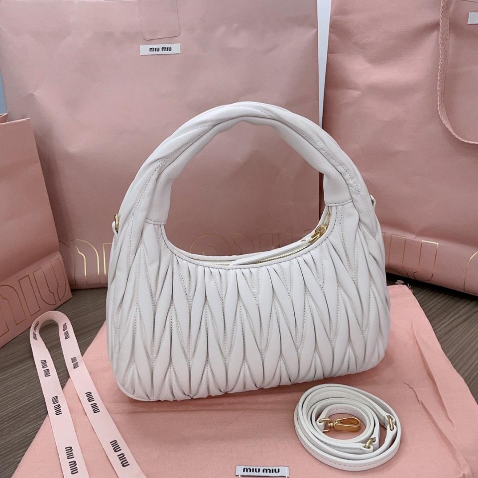 Miu Miu Wander matelassé nappa leather hobo bag sand white 5BC153_N88_F0009_V_OOO-duoc-ban-tai-Hvip Bags & Accessories
