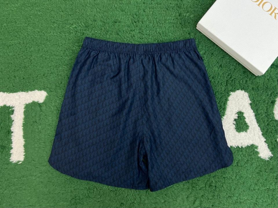 Dior Oblique Shorts
Navy Blue Silk and Cotton Jacquard
483C102A5231_C540-duoc-ban-tai-HVIP Shoes & Clothes