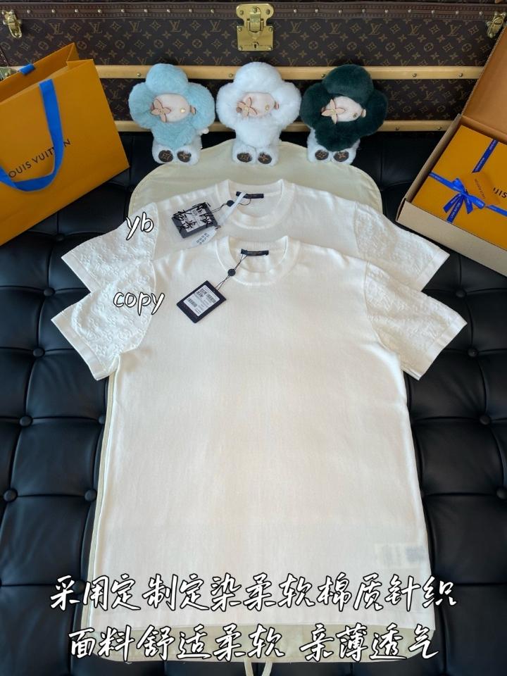 Louis Vuitton 1AHWCC
Short-Sleeved Cotton Crewneck white-duoc-ban-tai-HVIP Shoes & Clothes