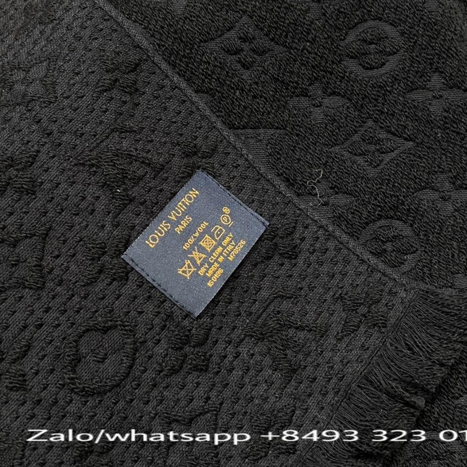 Louis Vuitton M70520
Monogram Classic scarf black K4 -duoc-ban-tai-Hvip Bags & Accessories