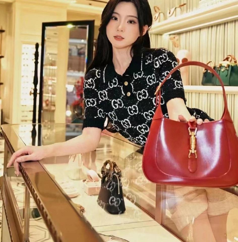 Gucci Reversible GG wool jacquard polo shirt 814273-duoc-ban-tai-HVIP Shoes & Clothes