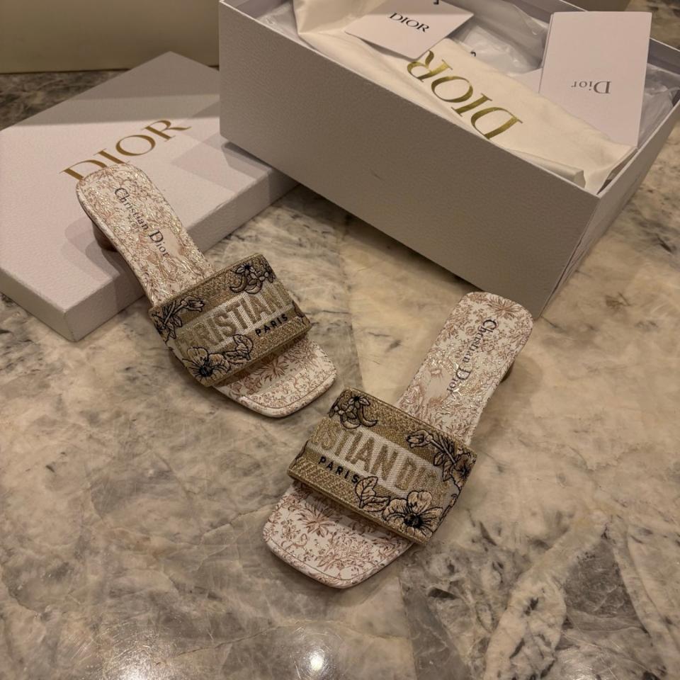 Dior Dway Heeled Slide  Cotton Embroidered with Metallic Thread and Gold- Tone Millefiori Unicorn Motif KCQ902UEL_S62K-duoc-ban-tai-HVIP Shoes & Clothes