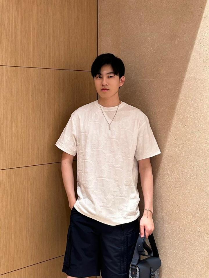 Dior Dior Oblique T-Shirt, Relaxed Fit White Cotton Jersey 593J696U3012_C001 2-duoc-ban-tai-HVIP Shoes & Clothes