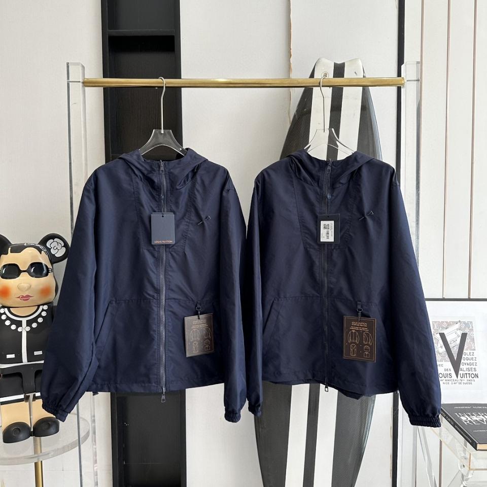 Louis Vuitton 1AGIPG
Nylon Windbreaker navy-duoc-ban-tai-HVIP Shoes & Clothes