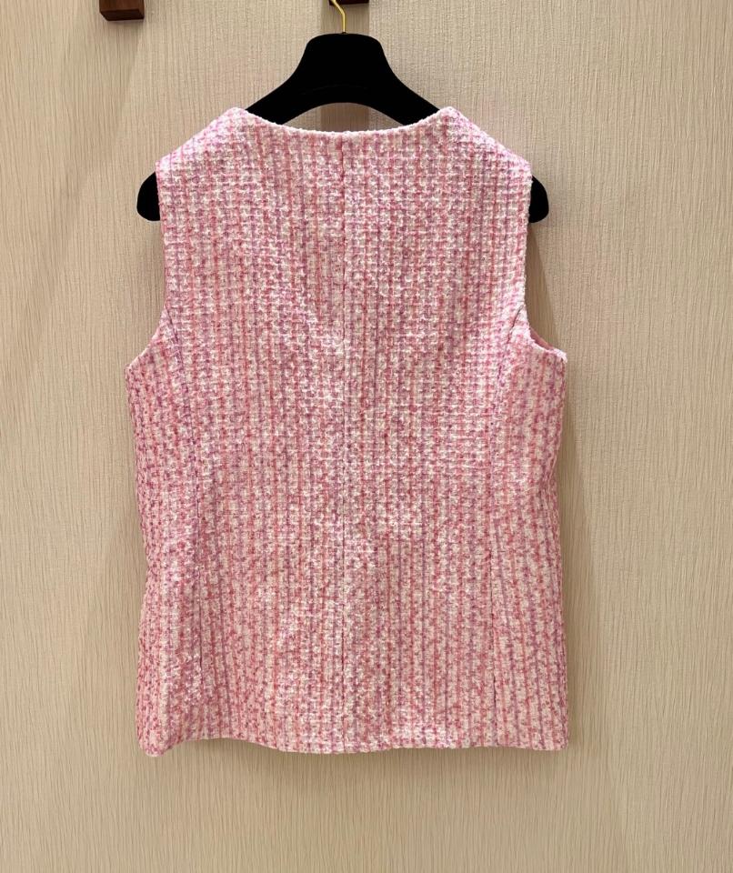 Chanel Vest
 
Iridescent Cotton & Wool Tweed 
Pink & Ecru
P78973-V71122-NADQW-duoc-ban-tai-HVIP Shoes & Clothes
