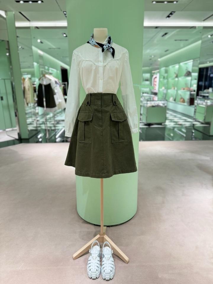 Prada otton skirt with cargo pockets P124W_162G_F0161_S_OOO-duoc-ban-tai-HVIP Shoes & Clothes