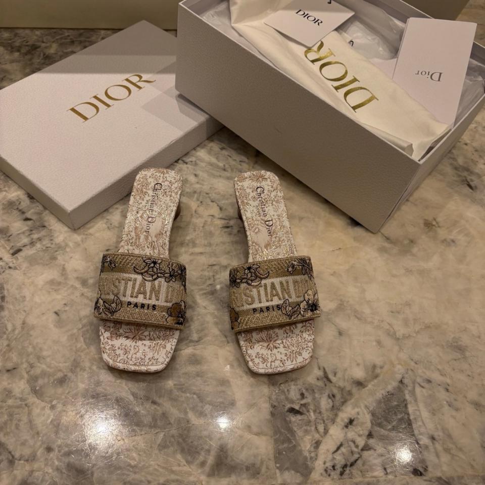Dior Dway Heeled Slide  Cotton Embroidered with Metallic Thread and Gold- Tone Millefiori Unicorn Motif KCQ902UEL_S62K-duoc-ban-tai-HVIP Shoes & Clothes