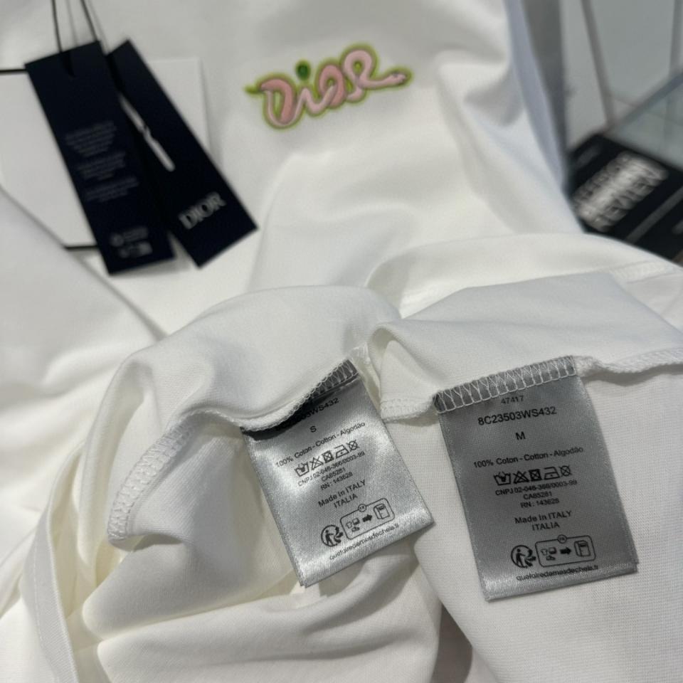 DIOR AND KAWS T-Shirt, Relaxed Fit
White Cotton Jersey
513J696F0554_C084-duoc-ban-tai-HVIP Shoes & Clothes