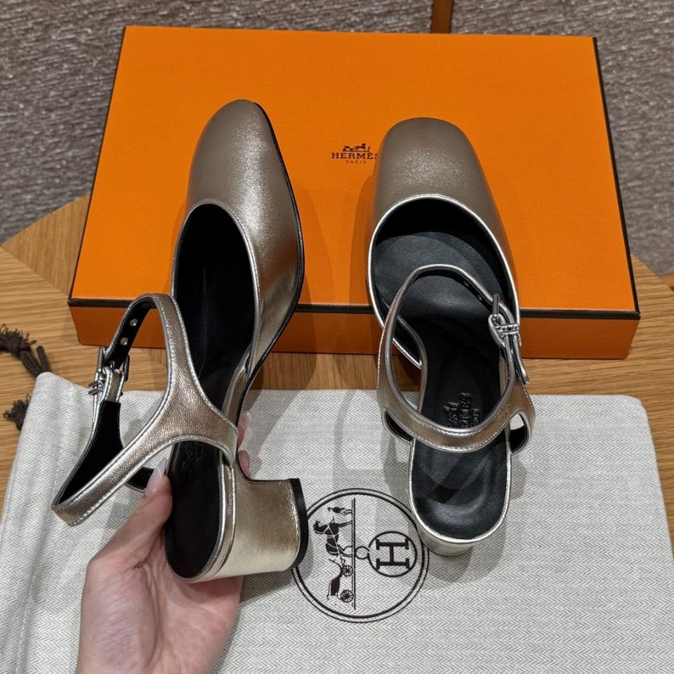 Hermès Kamilla 60 pump platine / gris argenté H251270Z -duoc-ban-tai-HVIP Shoes & Clothes