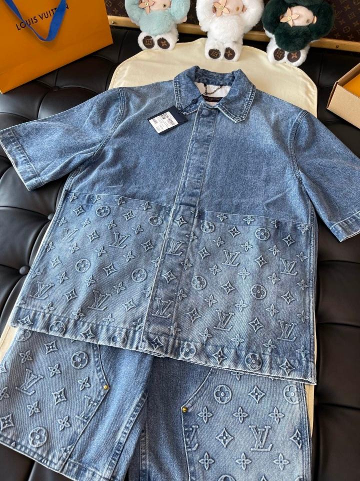 Louis Vuitton 1ABLDH Short-Sleeved Denim Workwear Shirt 1-duoc-ban-tai-HVIP Shoes & Clothes