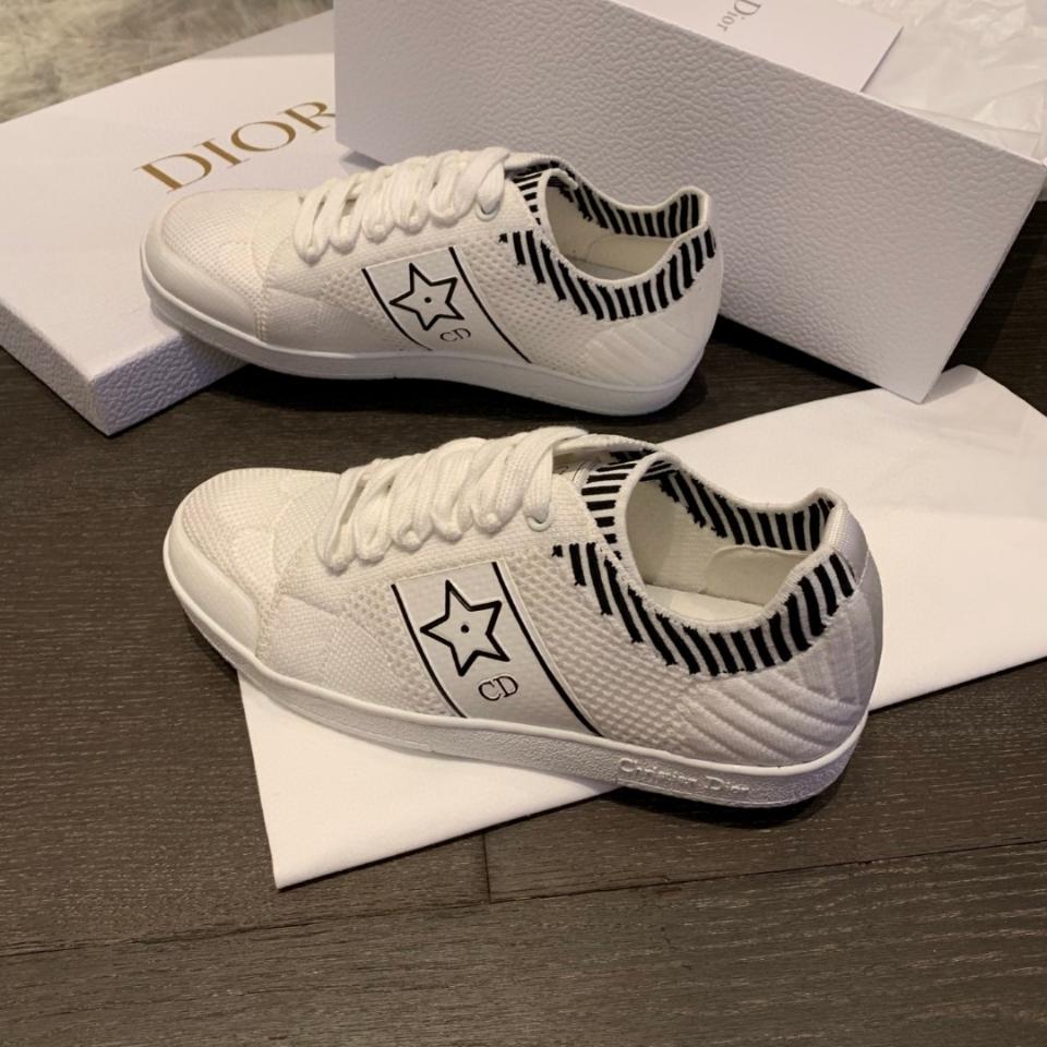 Dior Dior Star Sneaker
White Technical Mesh
KCK416DSK-duoc-ban-tai-HVIP Shoes & Clothes