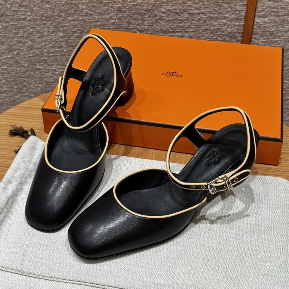Hermès Kamilla 60 pump Noir / Jaune Malawi  H251270Z -duoc-ban-tai-HVIP Shoes & Clothes