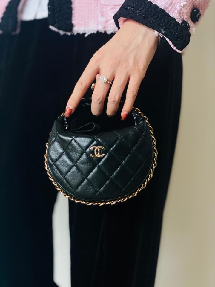 Chanel 23c pouch mini bag black leather T1-duoc-ban-tai-Hvip Bags & Accessories
